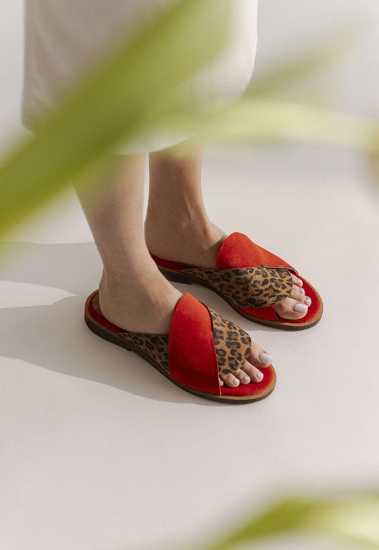 Sandalia Mujer / Peumo Leopardo Rojo